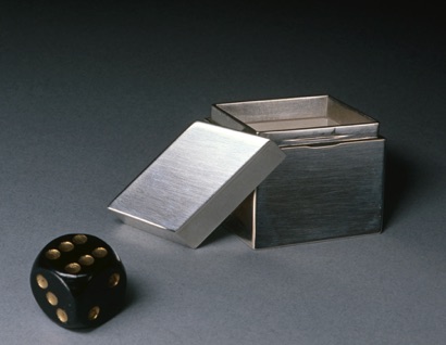 Liten kub i perspektiv.
Silver (1984).
 Fotograf: Gören Moll